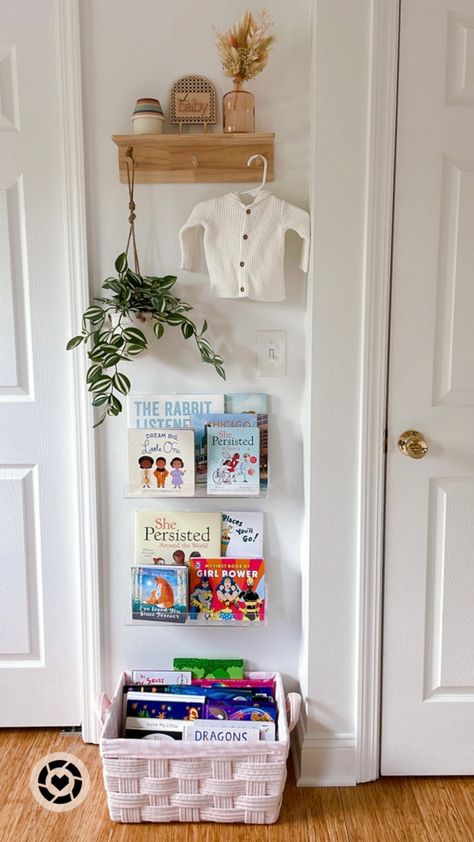 Displaying Books In Nursery, Acrylic Shelf Nursery, Acrylic Bookshelves Nursery, Nursery Book Basket, Book Organization Nursery, Nursery Book Organization, Book Shelf In Nursery, Book Display Nursery, Acrylic Book Shelves In Nursery