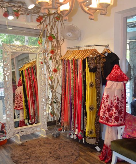 Top 15 Boutiques In Delhi Small Shop Decoration Ideas Boutiques, Shop Decoration Ideas Boutiques, Saree Boutique Interior Design, Indian Boutique Interior, Ladies Boutique Interior Design, Small Boutique Interior Design Indian, Boutique Interior Ideas, Small Botique Interiors Ideas, Boutique Decor Ideas