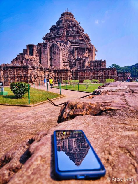 Konark Sun Temple is a 13th-century CE Sun temple at Konark about 35 kilometres northeast from Puri on the coastline of Odisha, India. The temple is attributed to king Narasimhadeva I of the Eastern Ganga Dynasty about 1250 CE Konark Sun Temple Photography, Konark Temple, Konark Sun Temple, Sun Temple, Temple City, Temple Photography, Cute Quotes For Life, Dream Travel Destinations, Photo Pose