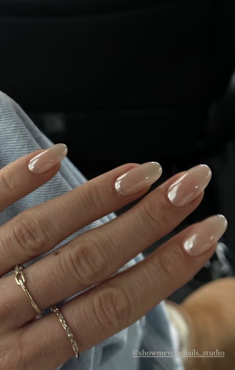 Neutral Fancy Nails, Basic Elegant Nails, Summer Clean Nails, Convocation Nails, Neutral Nails With Accent, Neutral Nails Summer, Classy Graduation Nails, Basic Nail Ideas, Basic Nail