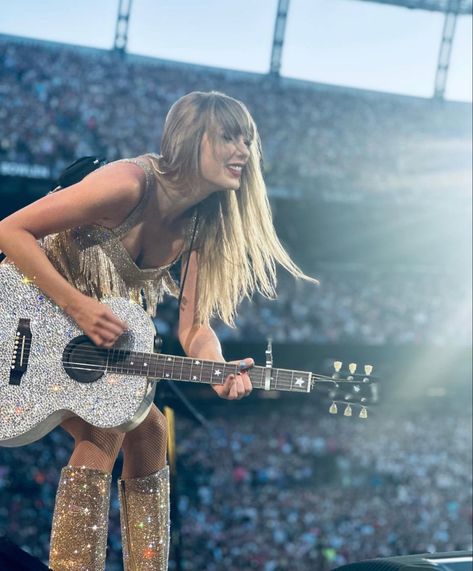 Estilo Taylor Swift, Taylor Swift Cute, Taylor Swift Fearless, Swift Photo, Taylor Swift Concert, Taylor Swift Wallpaper, Long Live Taylor Swift, Taylor Swift Fan, Live Taylor