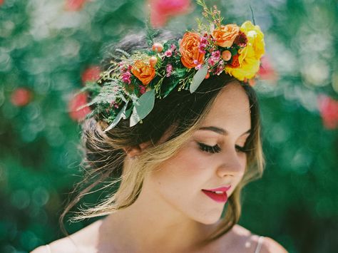 We all adore a flower crown worn on weddings and other such festivities. But most of us do not have any idea what do flower crowns mean. Here is a detailed guide containing all that you should know. Flowers In Her Hair, Bridal Flower Crown, Bohemian Flowers, Wax Flowers, Flower Crown Wedding, Wedding Dress Pictures, Wedding Hair Flowers, Floral Headpiece, Wedding Hairstyles Updo