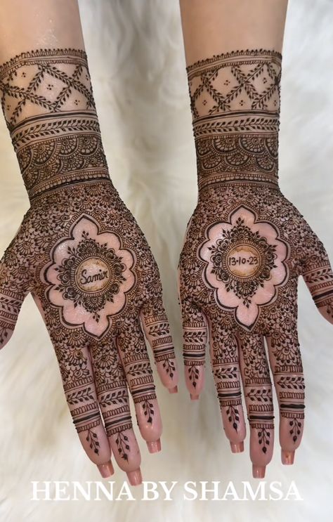 Henna Designs Back, Front Mehndi Design, Mehndi Designs Bridal Hands, Bridal Henna Designs, Mehndi Designs For Kids, Pretty Henna Designs, Engagement Mehndi Designs, Latest Bridal Mehndi Designs, Mehndi Designs Front Hand