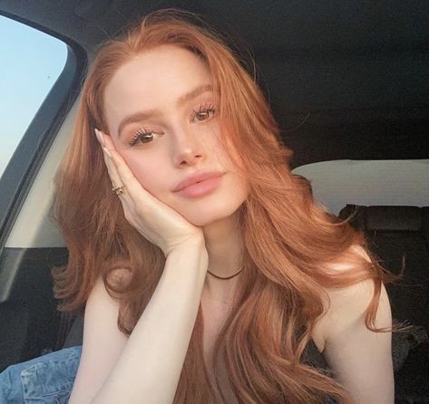 Cheryl Blossom Riverdale, Ginger Hair Color, Madelaine Petsch, Cheryl Blossom, Strawberry Blonde, Grunge Hair, Ginger Hair, Riverdale, Hair Highlights