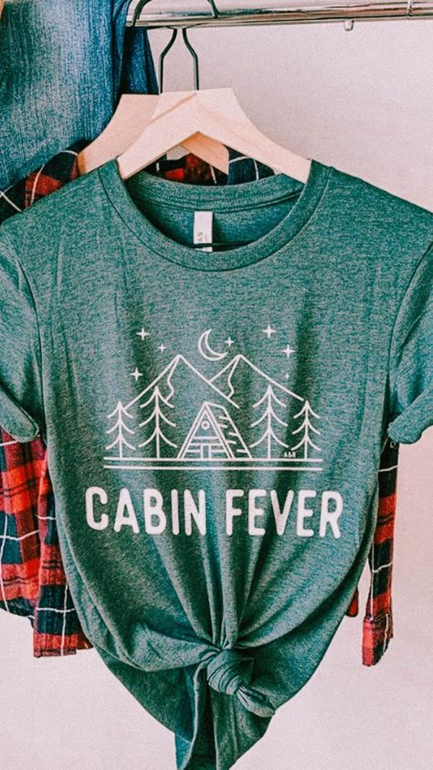 Boho Cabin, Cosy Cabin, Hipster Aesthetic, Cabin Theme, Cabin Vibes, Cabin Trip, Travel Tshirt, Camping Shirts, Cabin Camping