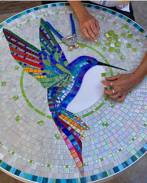 Mosaic Birdbath, Mosaic Art Diy, Mosaic Animals, Mosaic Garden Art, Mosaic Birds, Mosaic Art Projects, Mosaic Stained, Mosaic Tile Art, Glass Inspiration