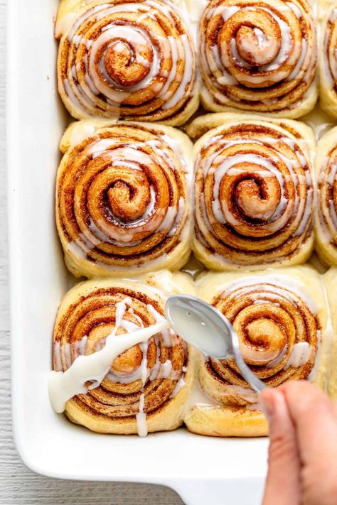 Vegan Cinnamon Rolls Vegan Cinnamon Rolls Easy, Rolls Easy, Vegan Cinnamon Rolls, Cinnamon Rolls Easy, Best Cinnamon Rolls, Homemade Dinner Rolls, Clam Recipes, Homemade Breakfast, Homemade Dinner