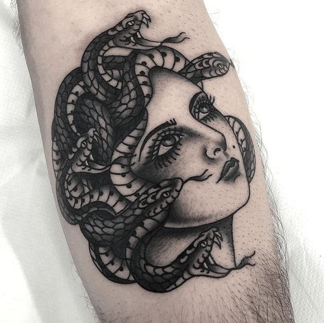 Tattoo Medusa, See Tattoo, Medusa Tattoo Design, Thigh Piece, Medusa Tattoo, Tattoo Artwork, Thigh Tattoos Women, Black Ink Tattoos, Tattoo Designs For Women