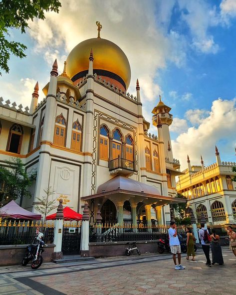 Unveiling the rich heritage and colorful streets of Kampong Glam, Singapore's cultural gem. ️ #SingaporeAdventure #kampongglamvibes #kampongglam #singapore #travel #SingaporeTravel #singaporeadventures #edwardadventures #edwardadventureblog Kampong Glam, Singapore Travel, Singapore, Travel, On Instagram, Quick Saves, Instagram, Color