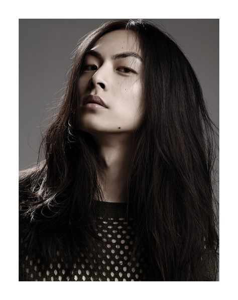 David Chiang, Nonbinary Hair, Androgynous Hair, Long Hair Models, Long Hair Styles Men, Model Pictures, Male Face, Model Hair, Male Beauty