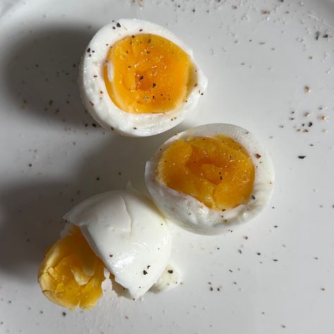 Boiled Eggs Aesthetic, Eggs Aesthetic, Egg Aesthetic, Creative Egg Recipes, Half Boiled Egg, Liver Care, Soft Egg, Runny Eggs, Skin Tags