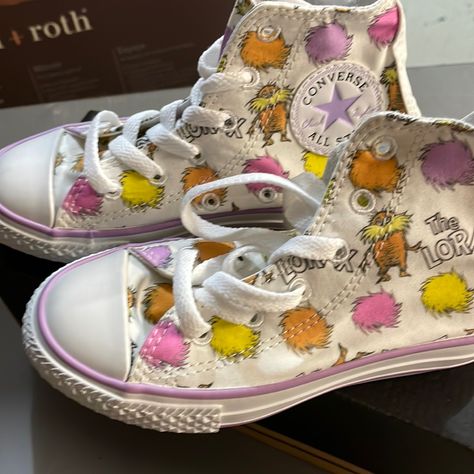 Brand New In Original Box Limited Edition Dr. Seuss Lorax High Top Sneakers Shoes Customized, Cute Painted Converse, Converse Shoes Decorated, Custom Converse Ideas, Cute Frog Hand Painted High Top Shoes, Converse Custom, Lorax Shirt, Fun Hand-painted High-top Sneakers, High Top Converse Costimized