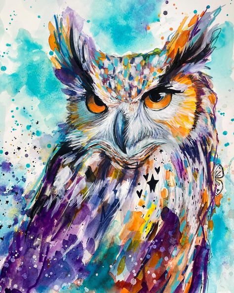 Last year, I made an expressive watercolour painting of an owl for Watercolour Wildlife and later last year, I made another cool owl for Woman Unleashed. I’ve been wanting to make a series of owls ever since. Here is the 3rd in a series! 😊 I’ll be making a few more! 😍😍😍 They are some of my most favourite animals. Abstract Owl Painting, Tamara Laporte, Horse Drawings, Owl Painting, Owl Tattoo, Owl Art, Watercolor Animals, A Series, Painting Techniques