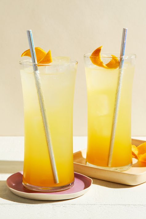 Orange Crush Recipe, Crush Drink, Orange Crush Drink, Soda Jerk, Alcohol Free Cocktails, Orange Crush Soda, Orange Syrup, Chicory Coffee, Orange Drinks