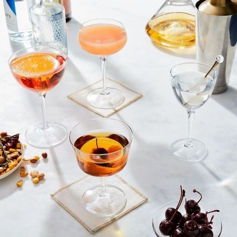 The 16 Best Crystal Glassware Picks of 2021 Cocktail Trends, Apple Cocktail, Italian Cocktails, Citrus Cocktails, Cooking Contest, Gin Fizz, Bormioli Rocco, Classic Cocktail, Crystal Glassware