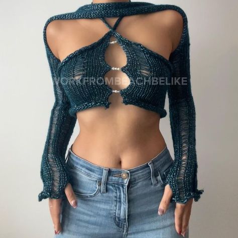 Blue Crochet Top, Crop Top Jacket, Crochet Clothing And Accessories, Coachella Outfit, Cute Crop Tops, Diy Crochet Projects, Boho Crochet, Apple Green, Outfit Goals