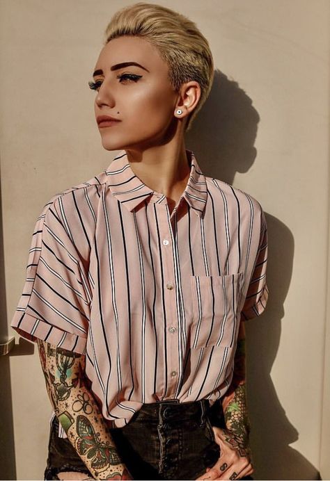 100 Most Stylish dapperQs 2019 | dapperQ | Queer Style Mode Queer, Andro Fashion, Enby Fashion, Style Androgyne, Non Binary Fashion, Queer Style, Lesbian Outfits, Converse Outfits, Androgynous Outfits