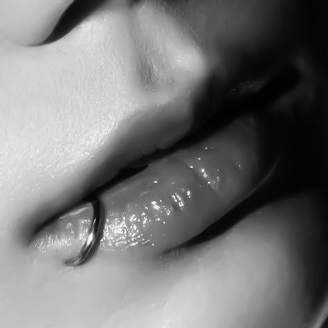 lips Lips Piercing Aesthetic, Jungkook Lip Piercing, Lip Piercings Aesthetic, Jungkook's Lips, Taehyung Lips, Jungkook Lips, Jungkook Piercing, Daddy Jungkook, Mouth Piercings