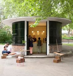 Kiosk Cafe, Abandoned Park, Best Restaurants In London, Pop Up Cafe, Mini Cafe, Green Gardens, Elderflower Cordial, Food Kiosk, Cafe Concept