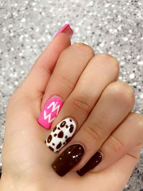 Wallen Nails, Morgan Wallen Nails, Country Concert Nails, Morgan Wallen Song Quotes, Cowboy Nails, Morgan Wallen Concert, Concert Nails, Country Nails, Cow Nails