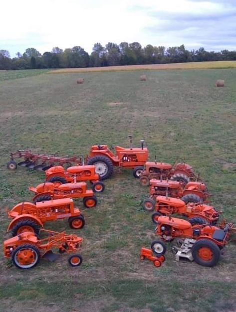 Allis Chalmers Tractors, Old Farm Equipment, Classic Tractor, Vintage Tractors, Old Tractors, John Deere Tractors, Rubber Tires, Farm Tractor, Old Farm