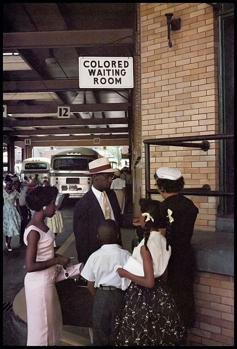 Gordon Parks Photography, Life Magazine Photos, Jim Crow Laws, Gordon Parks, Magazine Images, Jim Crow, Photographers Life, Famous Photographers, National Gallery Of Art