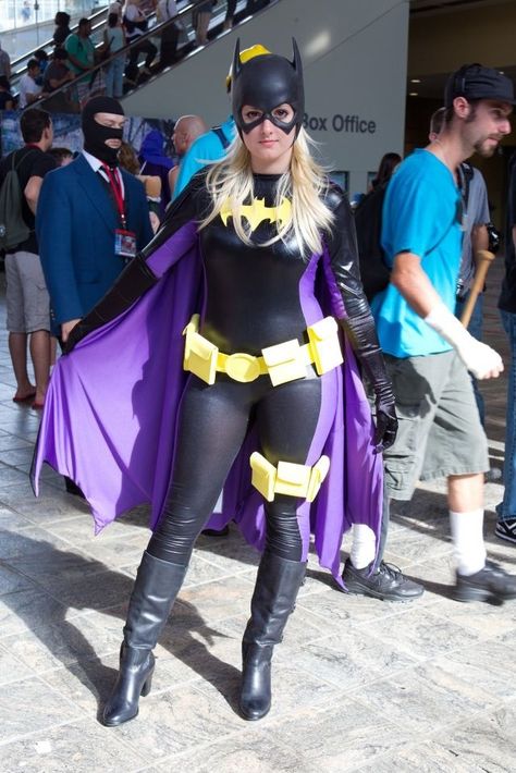 Batwoman Cosplay, Dc Batgirl, Batgirl Cosplay, Supergirl Cosplay, Dc Comics Cosplay, Batman And Batgirl, Bat Girl, Batgirl Costume, Superhero Cosplay