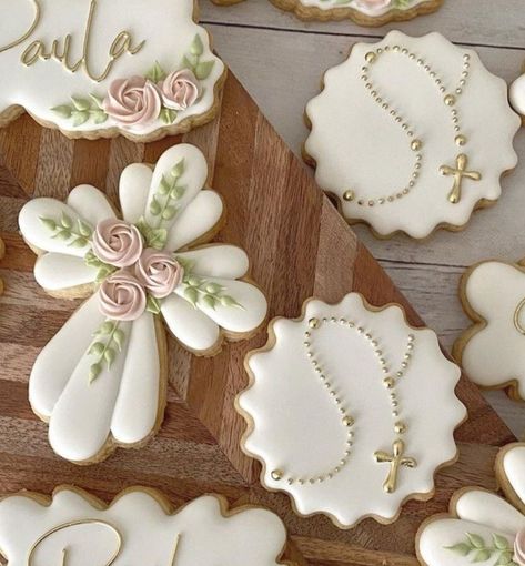 First Communion Cookies Girl, Confirmation Sugar Cookies, Cross Sugar Cookies Decorated, Communion Cookies Girl, Communion Cookies Decorated, First Communion Cookies Decorated, Confirmation Cookies Decorated, Baptism Cookies Girl, Cross Cookies Decorated