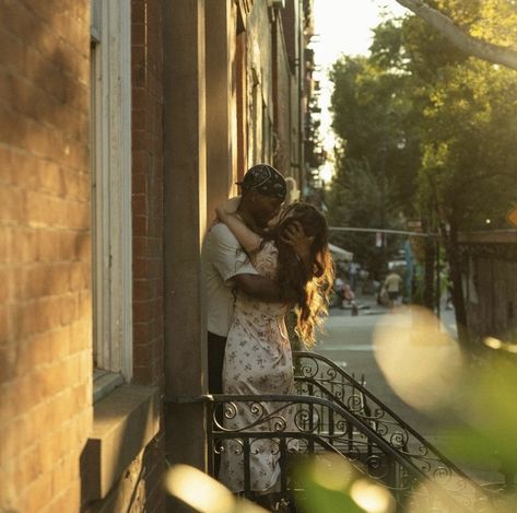 Cinematic City Photography, Romcom Photoshoot, Couple Photoshoot City, Downtown Couple, Knox College, Cinematic Couple, Philadelphia Engagement Photos, Sunset Street, Nyc Couple