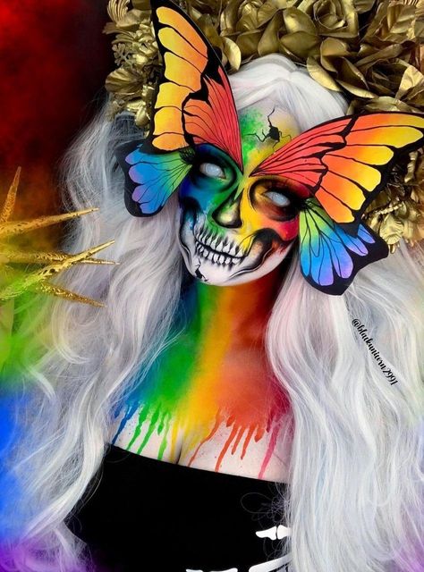 Skull Makeup Colorful, Halloween Makeup Creative, Makeup Halloween Costume, Creative Halloween Makeup, Butterfly Halloween, Halloween Creative, Halloween Beauty, Makeup Face Charts, Pride Makeup