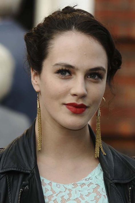 Irish Actresses, Jessica Brown Findlay, Jessica Brown, Irish Women, Olivia Munn, Downton Abbey, Most Beautiful, Diamonds, Actresses