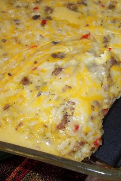 Sausage Rice And Cheese Casserole, Cheesy Sausage Rice, Sausage Casserole Dinners, Sausage And Rice Recipes, Cheesy Sausage And Rice, Sausage Rice Casserole, Sausage Gravy Casserole, Sausage And Rice Casserole, Healthy Dinner Casseroles