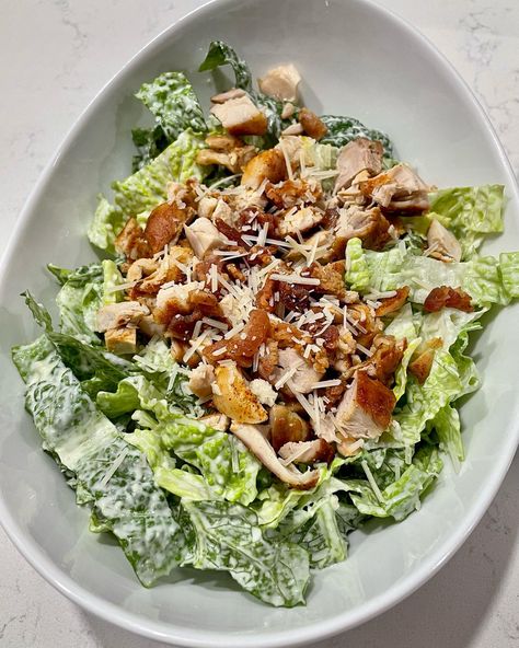 A simple chicken Caesar salad is the perfect meal. The homemade 3-ingredient Caesar dressing whips up in no time. Then just chop and wash some salad and add bacon bits if you have them. I usually don’t. All while the chicken is baking in the oven. Recipe linked in stories! #salad #caesarsalad #homemadecaesar #chickencaesarsalad #healthydinner #familydinners #familydinnerideas #healthymeals #easyweeknightmeals #weeknightmeals #weeknightdinner #fromscratch High Protein Ceasar Salad Dressing, Ceasar Chicken Salad, Chicken Cesear Salad Dinner, Ceaser Salad Ideas, Ceased Salad, Caesar Chicken Salad, Salad And Chicken, Caesar Salads, Oven Recipe