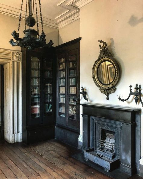 1930 Decor, Goth Farmhouse, Goth Interior, Gothic Home Decor Ideas, Minimal Goth, James Coviello, Gothic Interior Design, Gothic Farmhouse, Goth Houses