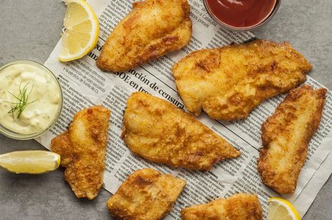 How To Fry Pollock Fish If you're a seafood lover, particularly a fan of white fish, then you must try frying pollock fish. This versatile and delicious fish i Fried Fish Fillet Recipe, Best Cod Recipes, Pollock Fish, Fish Fillet Recipe, Baked Fish Fillet, White Fish Recipes, Fish Chowder, Fish Sandwich, Cod Recipes