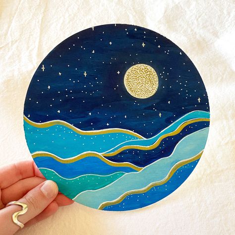 Ocean and moon acrylic painting on a circle wooden canvas! Painting Circle Canvas, Painting On Circle Canvas, Ocean And Moon, Moon Acrylic Painting, Circular Canvas Painting, Circular Canvas, Moon Canvas, Circle Canvas, Circle Painting