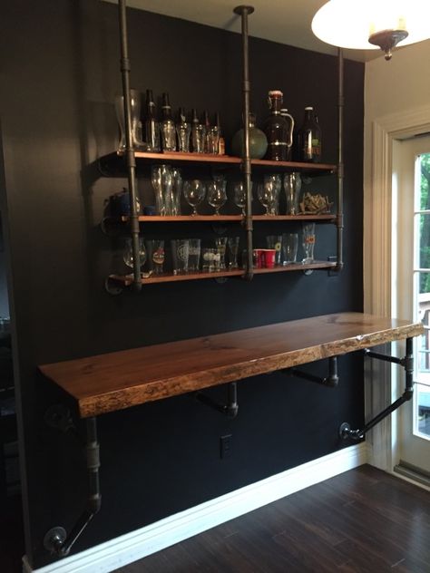 Love this shelf and table! Pool Table Room, Bar In Casa, Bar Shelves, Rustic Bar, Small Basements, Diy Bar, Bar Room, Basement Bar, Man Caves