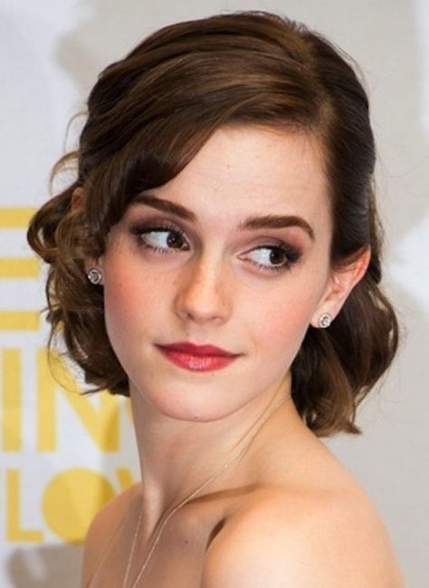 Hairstyles For Bridesmaids, Hairstyle Bridesmaid, Emma Watson Hair, Wedding Hairstyles Bridesmaid, Short Hair Images, Curly Wedding Hair, Best Wedding Hairstyles, Short Wedding Hair, Penteado Cabelo Curto