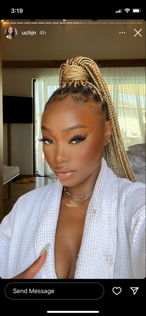 Blonde Braids Makeup, Honey Blond Braid, Blond Cornrows Black Women, Coloured Box Braids Dark Skin, Dark Skin Blonde Braids, Coloured Braids For Black Women, Blonde Braids Dark Skin, Blonde Cornrows Braids Black Women, Blonde Braids On Dark Skin