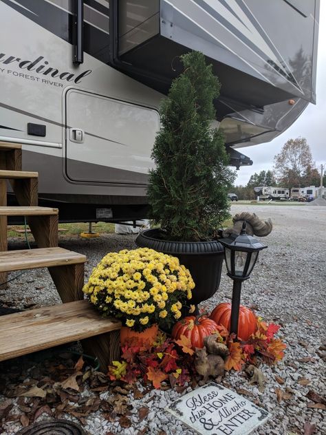 Rv Outdoor Decorating, Fall Decoration Ideas, Camper Steps, Fifth Wheel Living, Rv Remodeling, Rv Decorating, Rv Interior Design, Rv Upgrades, Backyard Guest Houses