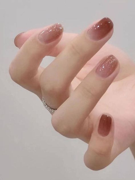 Nail Idea Glitter, Short Nails Manicure Ideas, Asian Nails, Subtle Nails, Blush Nails, Color Nails, Pretty Gel Nails, Soft Nails, Nail Swag