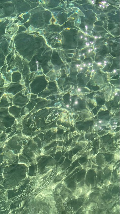 Clear beach water Greece summer aesthetic wallpaper lockscreen blue waves 2023 Summer Screensavers, Greece Summer Aesthetic, Iphone Background Inspiration, Summer Aesthetic Wallpaper, Aesthetic Wallpaper Lockscreen, Aesthetic Sea, Clear Beaches, Dark Summer, Mint Green Aesthetic