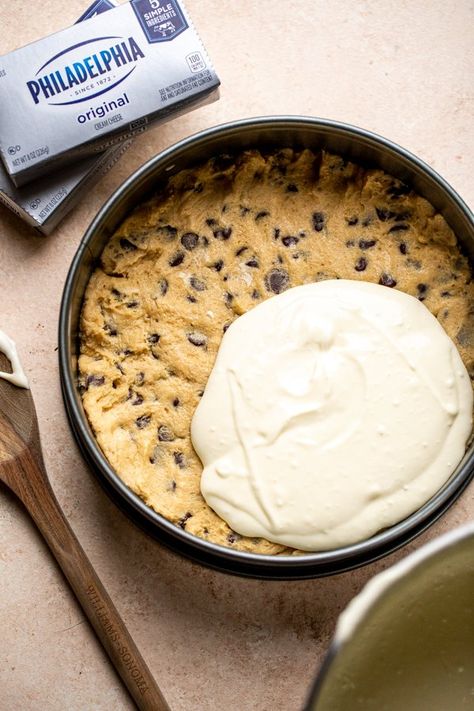 Milk & Cookies Cheesecake | Chocolate Chip Cookie Crust Cheesecake Chocolate Chip Cookie Crust Cheesecake, Cookie Cheesecake Crust, Cookie Crust Cheesecake, Cheesecake Chocolate Chip, Chocolate Chip Cookie Crust, Cookies Cheesecake, Cookie Dough Pie, Chocolate Chip Cookie Cheesecake, Cookie Dough Cheesecake