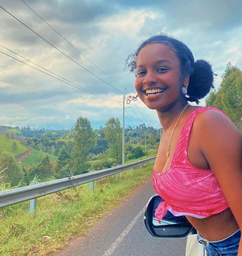 Road Photoshoot, Brown Girl, African Women, Fresh Air, Kenya, Road Trip, Curly Hair Styles, Road, Hair Styles