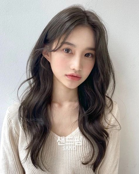 Korean Long Hair, Extension Hair, Hair Inspiration Long, Lob Hairstyle, Haircuts Straight Hair, Hair Shine, Tone Hair, Permed Hairstyles, Asian Hair