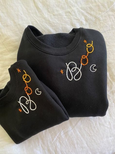 Stitched Sweatshirt, Embroidery Business, Embroider Ideas, Clothes Embroidery Diy, The Dye, Embroidery Sweater, Diy Embroidery Patterns, Halloween Embroidery, Hand Embroidery Projects