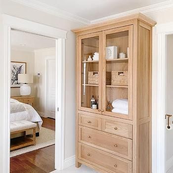 Closet Cabinet Design Ideas, Cottage Style Bathrooms, Perry Homes, Closet And Bathroom, Linen Cabinets, White Shaker Cabinets, Bathroom Linen Cabinet, Cottage Bathroom, Linen Cabinet