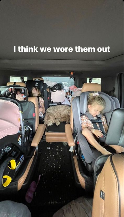 Big Family Car, Travel Photography Aesthetic, I Want A Baby, Pinterest Art, Dream Family, Baby Fits, Mommy Baby, Future Mom, Photography Aesthetic