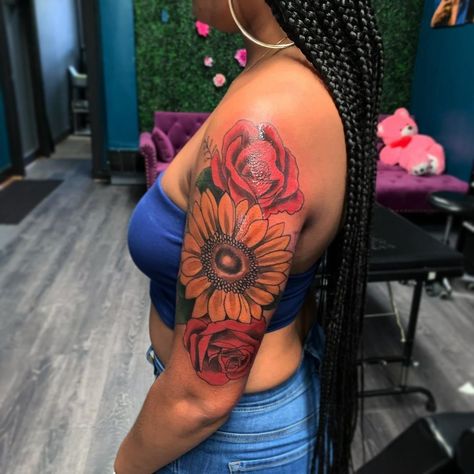 Top Of Shoulder Tattoos For Women, Baltimore Tattoo, Tattoos For Black Women, Afro Tattoo, Cool Tattoos For Girls, Beautiful Tattoos For Women, Tattoos For Women Flowers, Black Girls With Tattoos, Tattoos Geometric