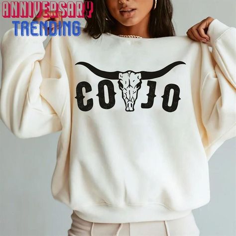 Cody Johnson Sweatshirt Cojo Skull T-Shirt Country Music Crewneck Unisex Check more at https://anniversarytrending.com/product/cody-johnson-sweatshirt-cojo-skull-t-shirt-country-music-crewneck-unisex/ Hoodies Western, Cody Johnson Shirt, Cody Johnson Concert, Cody Johnson, Country Festival, Western Sweatshirts, Country Sweatshirts, Skull T Shirt, Country Shirts